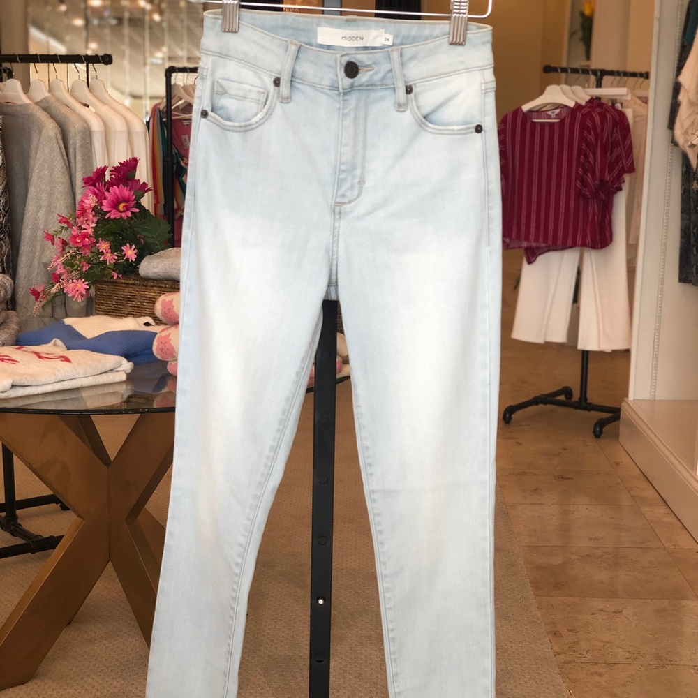 Super Light Hugh Rise Skinny Jean